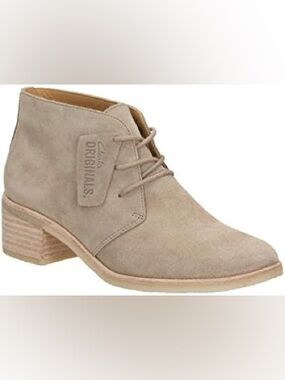 Clarks Originals Phenia Carnaby Grey Suede Desert Boots